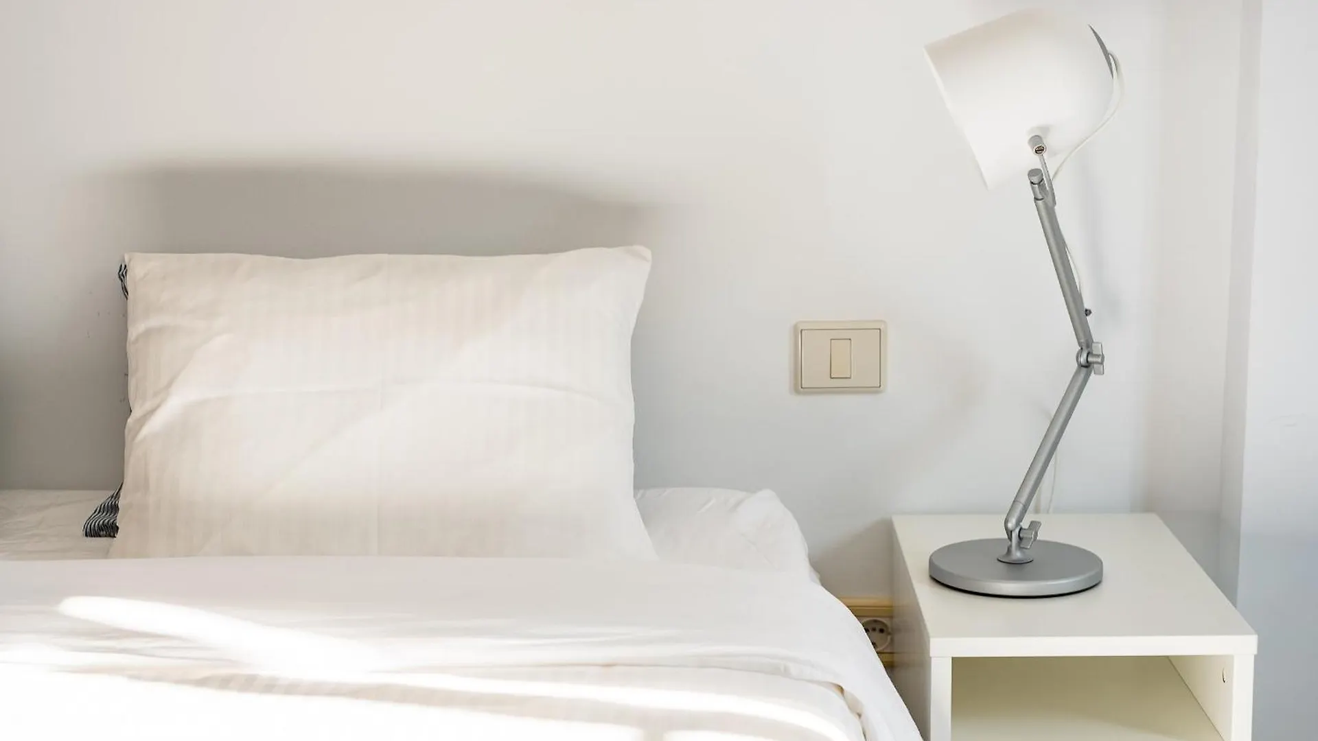 Modern 1 Bed Apartment, Minutes From The Beach El Médano شقة