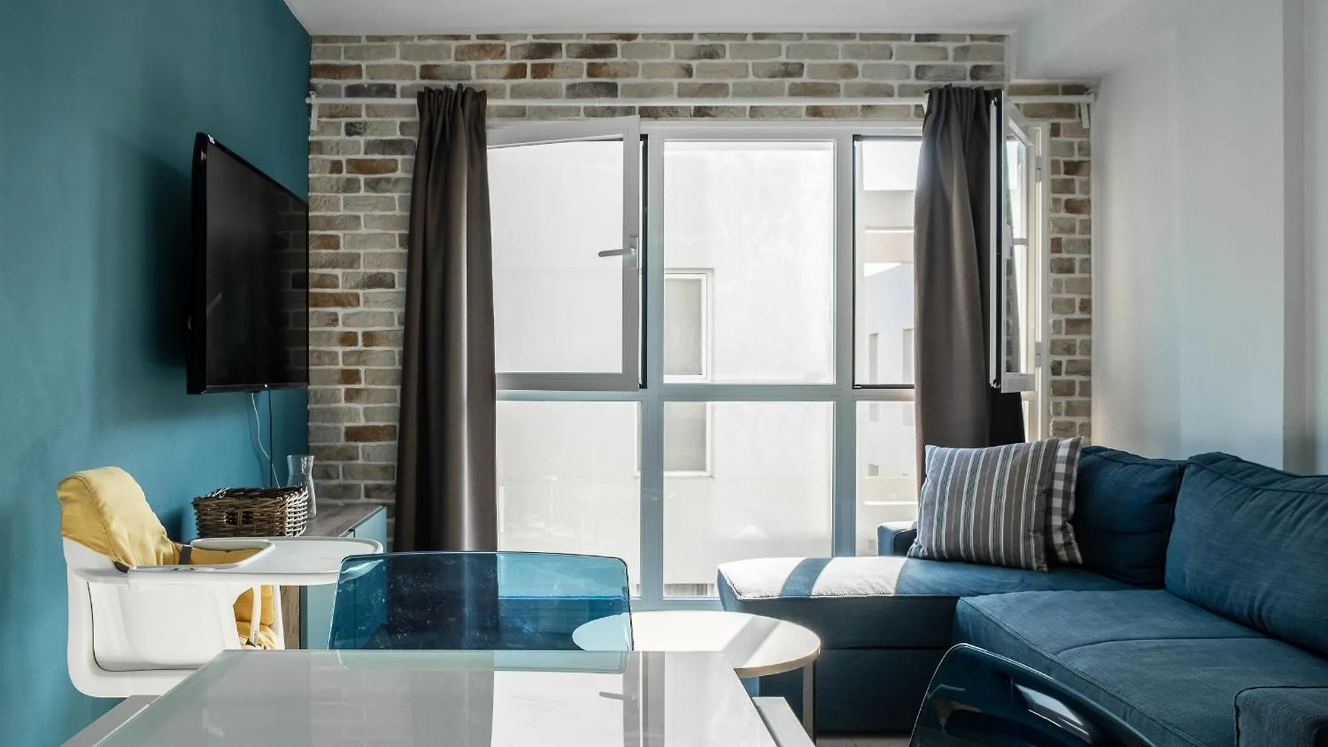 Modern 1 Bed Apartment, Minutes From The Beach El Médano شقة